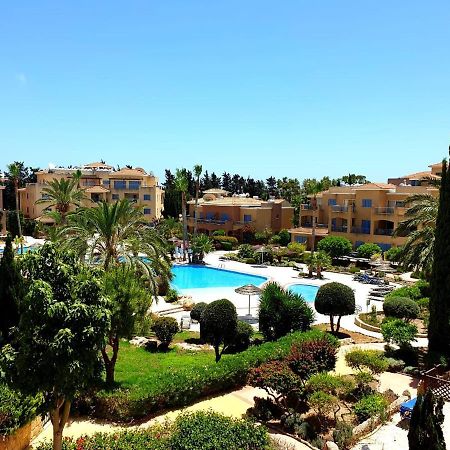 بافوس Comfortable 2 Bedroom Apartment In Popular Limnaria Gardens المظهر الخارجي الصورة
