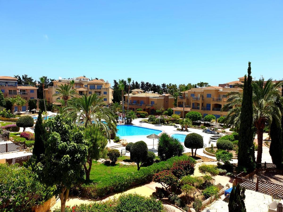 بافوس Comfortable 2 Bedroom Apartment In Popular Limnaria Gardens المظهر الخارجي الصورة
