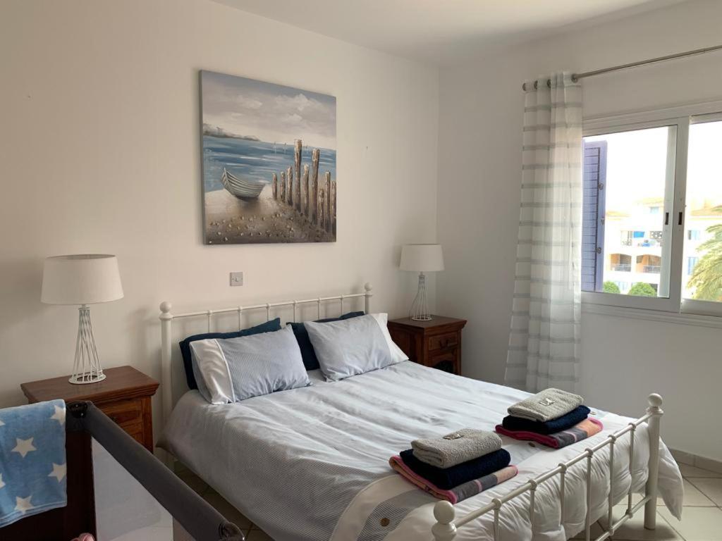 بافوس Comfortable 2 Bedroom Apartment In Popular Limnaria Gardens المظهر الخارجي الصورة