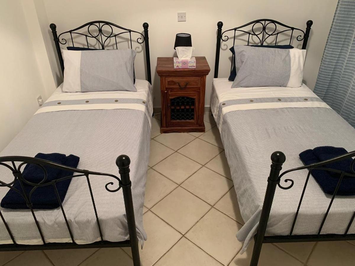 بافوس Comfortable 2 Bedroom Apartment In Popular Limnaria Gardens المظهر الخارجي الصورة